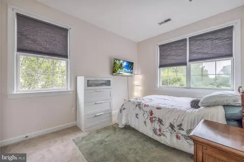 Bedroom - 3334 Castle Ridge Cir #8, Silver Spring, MD 20904 photo 4 of 4