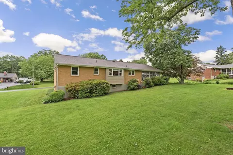 2424 Seibel Dr, Silver Spring, MD 20905 photo 42
