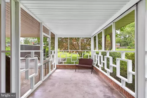 2424 Seibel Dr, Silver Spring, MD 20905 photo 15