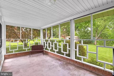 2424 Seibel Dr, Silver Spring, MD 20905 photo 14