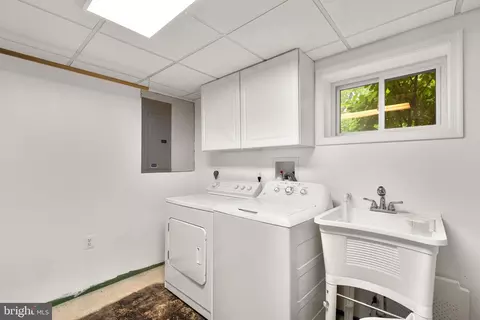 2424 Seibel Dr, Silver Spring, MD 20905 photo 33