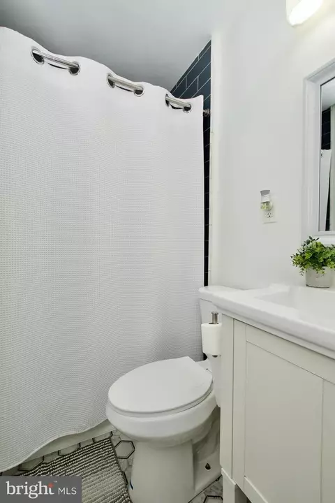 Bath - 12408 Goodhill Rd, Silver Spring, MD 20906 photo 2 of 4