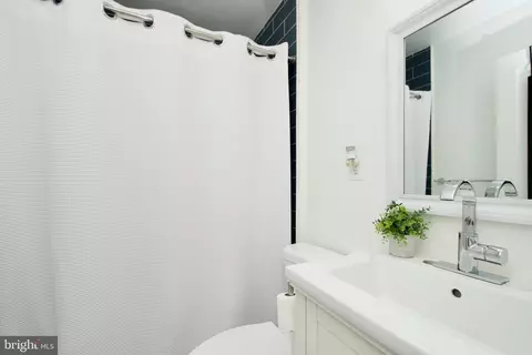 Bath - 12408 Goodhill Rd, Silver Spring, MD 20906 photo 1 of 4
