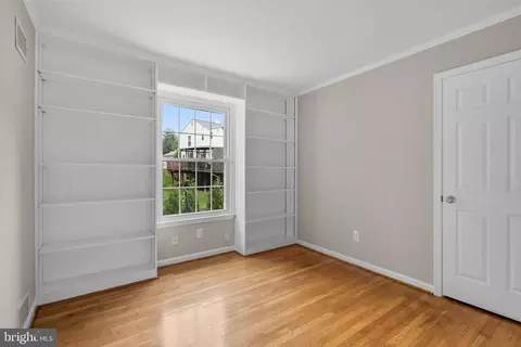 Bedroom - 14201 Ansted Rd, Silver Spring, MD 20905 photo 3 of 6