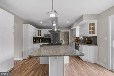 Kitchen - 14201 Ansted Rd, Silver Spring, MD 20905 photo 3 of 5