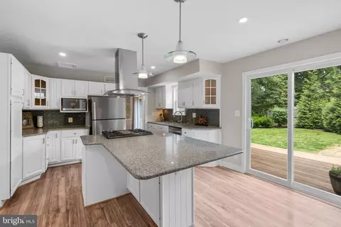 Kitchen - 14201 Ansted Rd, Silver Spring, MD 20905 photo 4 of 5
