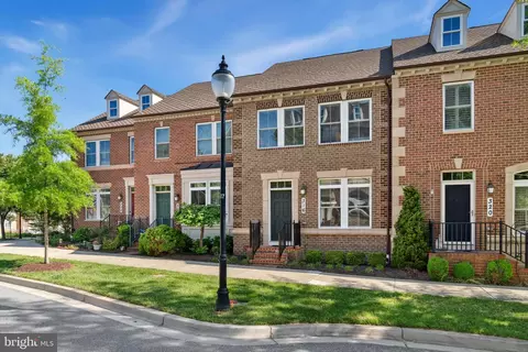 316 Parkview Ave, Gaithersburg, MD 20878