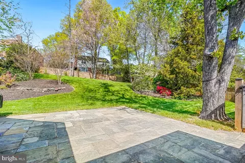 Exterior - 2003 Stratton Dr, Potomac, MD 20854 photo 11 of 12