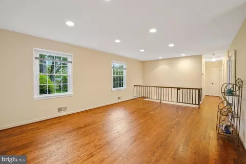 Living - 2003 Stratton Dr, Potomac, MD 20854 photo 4 of 8