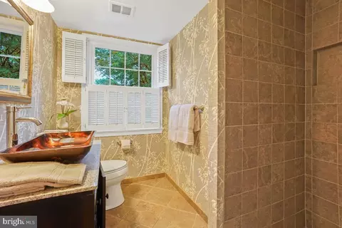 Bath - 2003 Stratton Dr, Potomac, MD 20854 photo 1 of 4