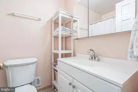 5 Kings House Ct, Silver Spring, MD 20905 photo 19
