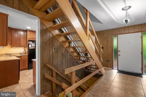 1007 La Grande Rd, Silver Spring, MD 20903 photo 4