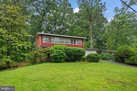 1007 La Grande Rd, Silver Spring, MD 20903 photo 2