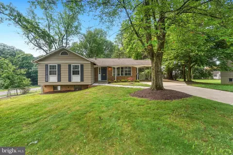 900 W Nolcrest Dr, Silver Spring, MD 20903