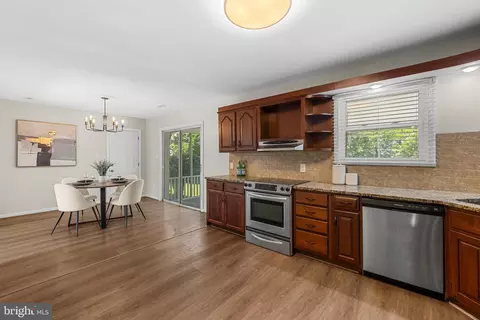 12516 Castleleigh Pl, Silver Spring, MD 20904 photo 12