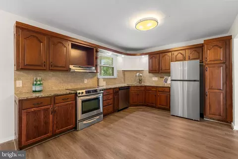 12516 Castleleigh Pl, Silver Spring, MD 20904 photo 11