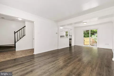 Living - 15013 Dinsdale Dr, Silver Spring, MD 20906 photo 3 of 7