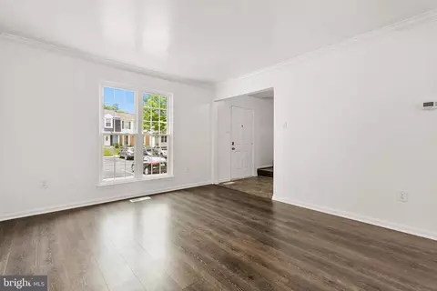 Living - 15013 Dinsdale Dr, Silver Spring, MD 20906 photo 2 of 7