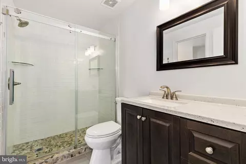 Bath - 15013 Dinsdale Dr, Silver Spring, MD 20906 photo 1 of 3