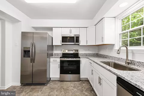 Kitchen - 15013 Dinsdale Dr, Silver Spring, MD 20906 photo 1 of 2