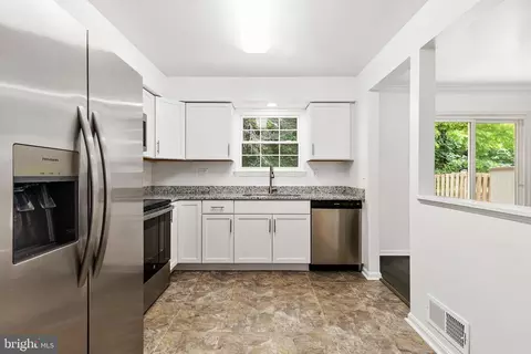 Kitchen - 15013 Dinsdale Dr, Silver Spring, MD 20906 photo 2 of 2