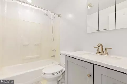 Bath - 15013 Dinsdale Dr, Silver Spring, MD 20906 photo 3 of 3