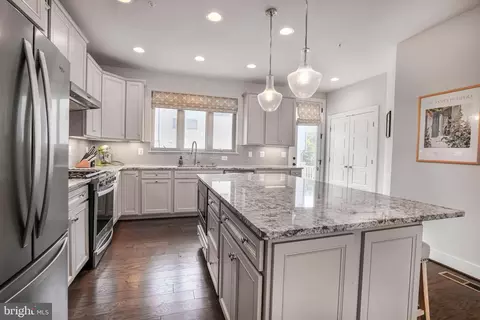 5140 Longstone Way, North Bethesda, MD 20852