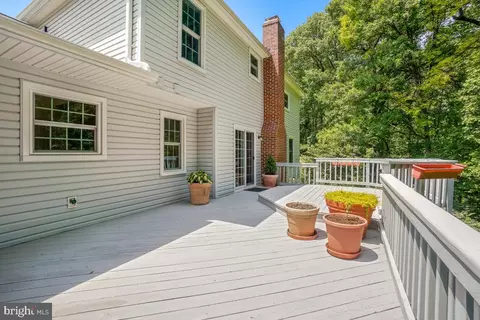 Exterior - 2224 Blue Valley Dr, Silver Spring, MD 20904 photo 5 of 9