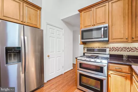 Entry Way - 2224 Blue Valley Dr, Silver Spring, MD 20904 photo 1 of 4