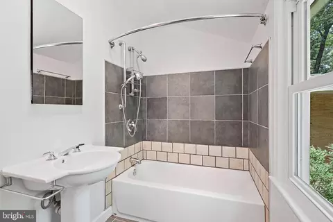 100 Parkside Rd, Silver Spring, MD 20910 photo 28