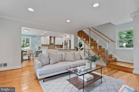 100 Parkside Rd, Silver Spring, MD 20910 photo 16