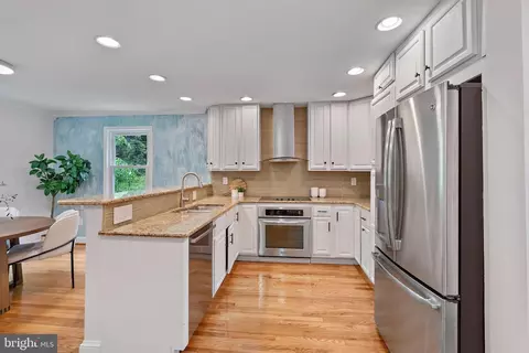 100 Parkside Rd, Silver Spring, MD 20910 photo 10