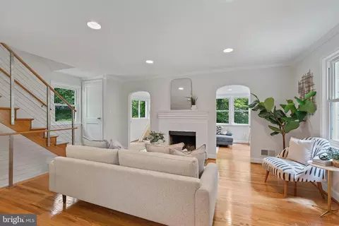100 Parkside Rd, Silver Spring, MD 20910 photo 14