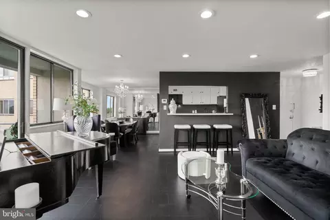10201 Grosvenor Pl #1602, Rockville, MD 20852