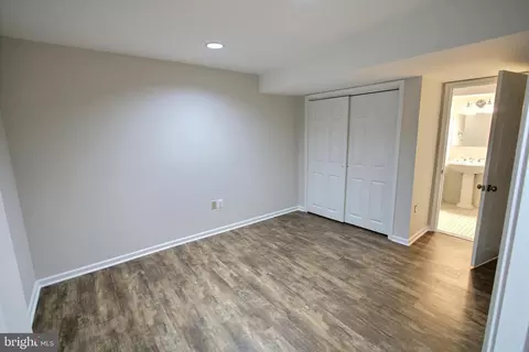 Bedroom - 813 Pointer Ridge Dr, Gaithersburg, MD 20878 photo 5 of 6