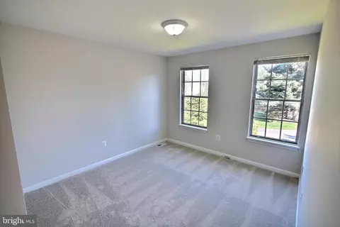 Bedroom - 813 Pointer Ridge Dr, Gaithersburg, MD 20878 photo 3 of 6