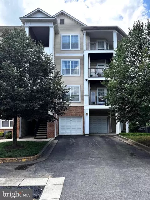 13506 Derry Glen Ct #204, Germantown, MD 20874