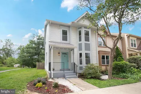2895 Schoolhouse Cir, Silver Spring, MD 20902