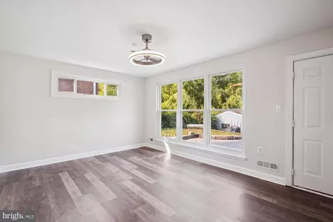 Living - 12812 Crisfield Rd, Silver Spring, MD 20906 photo 3 of 11