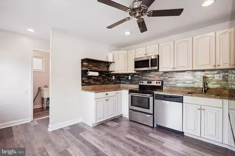 Entry Way - 12812 Crisfield Rd, Silver Spring, MD 20906 photo 4 of 7