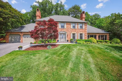 15221 Middlegate Rd, Silver Spring, MD 20905