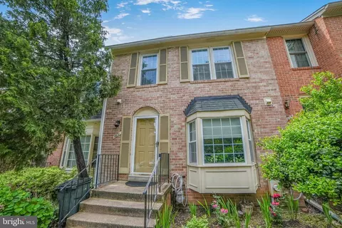 5631 Hogenhill Ter, Rockville, MD 20853