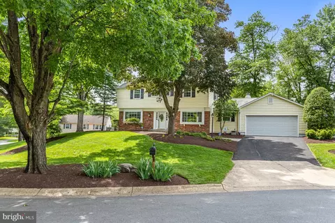 Exterior - 13704 Beret Pl, Silver Spring, MD 20906 photo 2 of 17