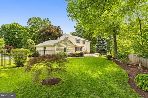 Exterior - 13704 Beret Pl, Silver Spring, MD 20906 photo 11 of 17
