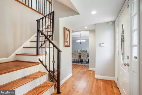 Entry Way - 13704 Beret Pl, Silver Spring, MD 20906 photo 2 of 4