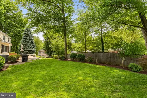 Exterior - 13704 Beret Pl, Silver Spring, MD 20906 photo 13 of 17