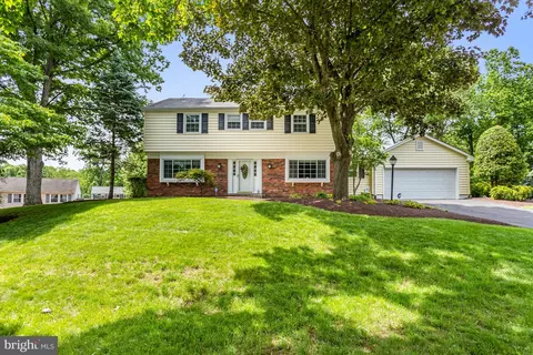 Exterior - 13704 Beret Pl, Silver Spring, MD 20906 photo 3 of 17