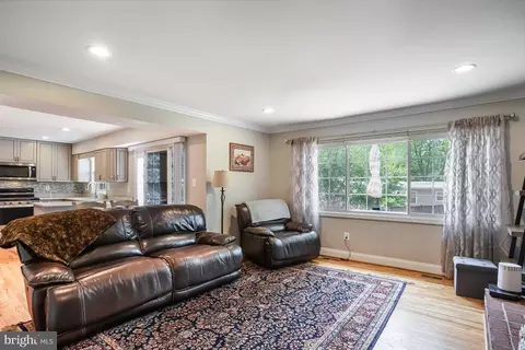 Living - 13704 Beret Pl, Silver Spring, MD 20906 photo 5 of 5