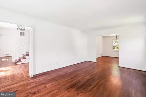 Living - 2445 Parallel Ln, Silver Spring, MD 20904 photo 5 of 9