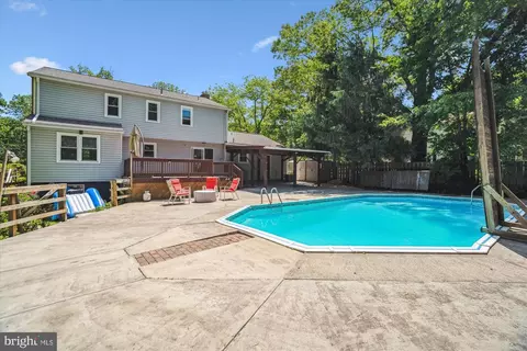 Exterior - 2445 Parallel Ln, Silver Spring, MD 20904 photo 12 of 18
